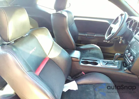 2010 Dodge Challenger Srt8 z USA, uszkodzony, nr VIN 2B3CJ7DW4AH238109